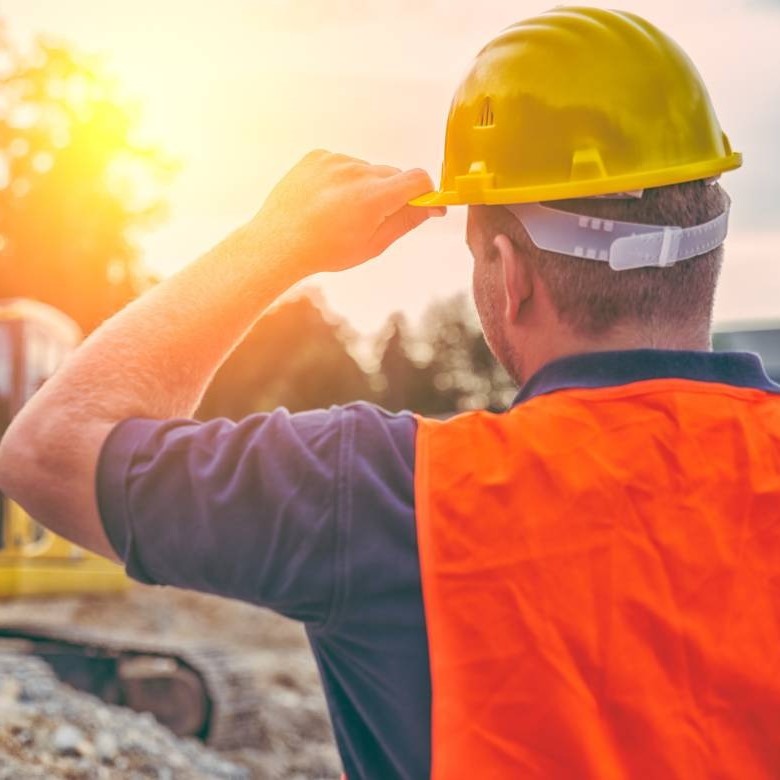 how to read hard hat expiration date