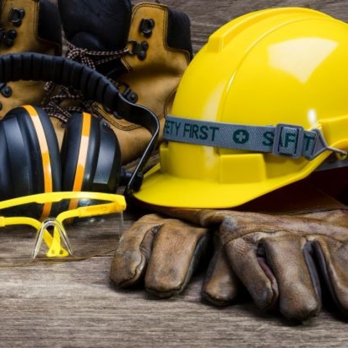 how to read hard hat expiration