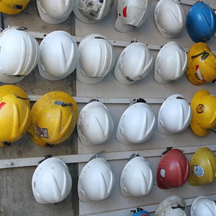 how to read hard hat expiration
