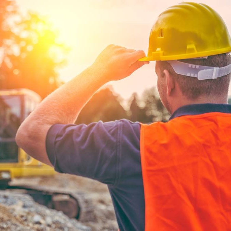 how to tell if a hard hat is expired