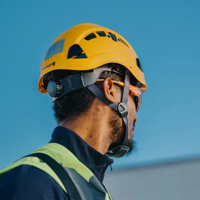 how long do hardhats last