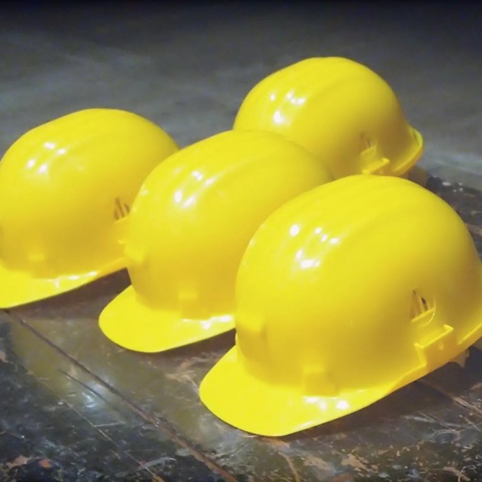 how long do hardhats last