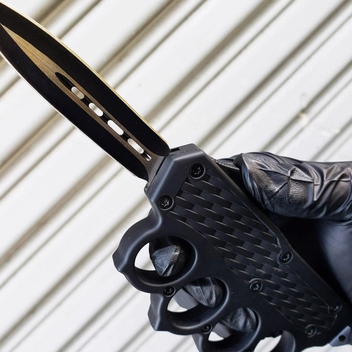 brass knuckles knife