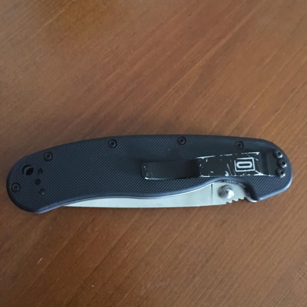 how old do you have to be to carry a pocket knife