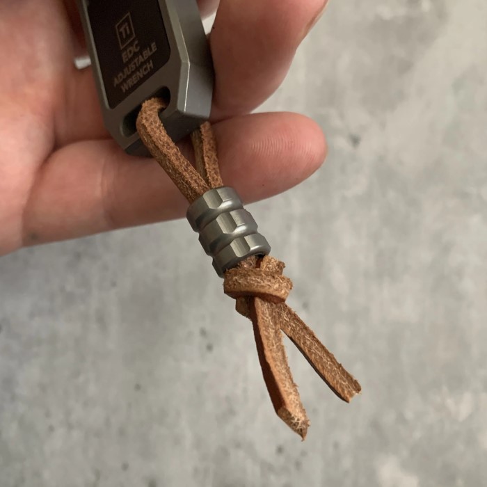 pocket knife lanyard