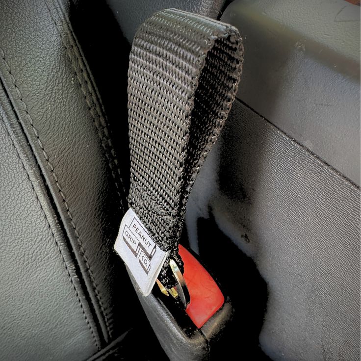 how to release seat belt auto-lock