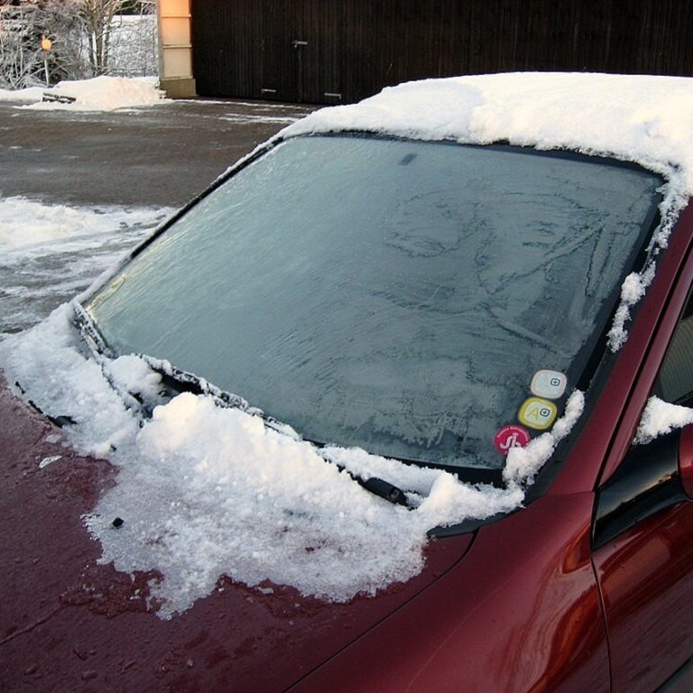 how to get ice off windshield without scraper