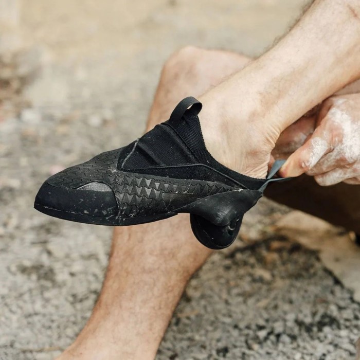 how tight should climbing shoes be