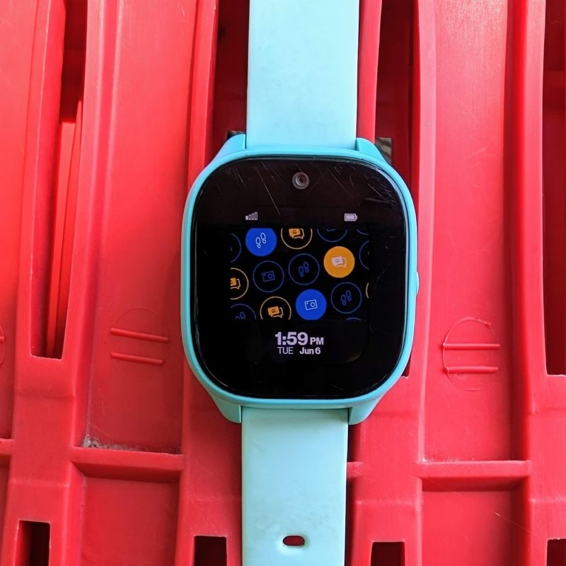 are gizmo watches waterproof