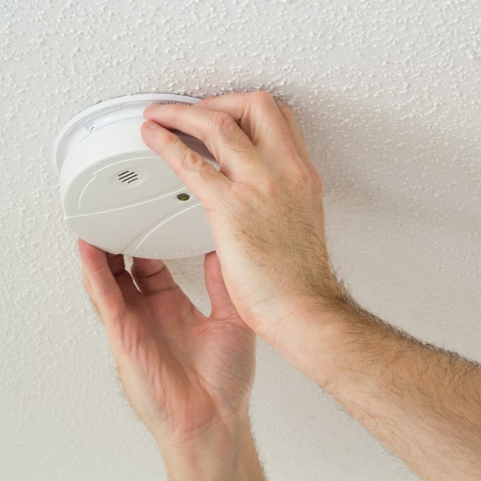 smoke alarm installation