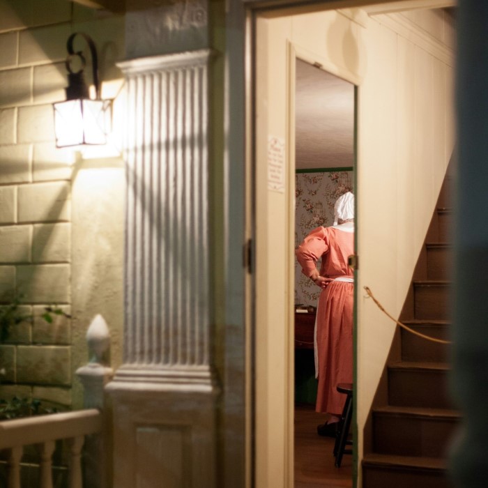 can airbnbs have cameras inside