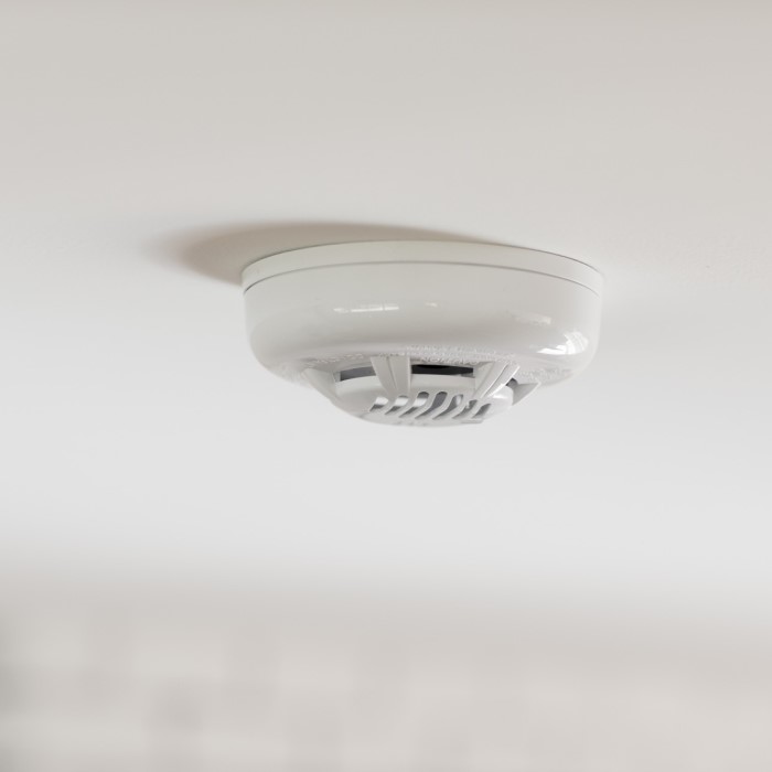 smoke alarm installation