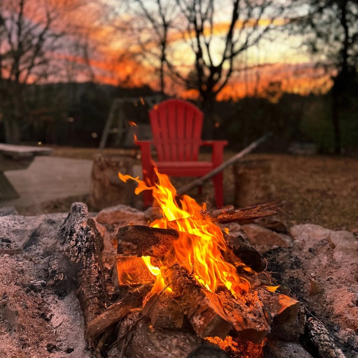 how to build a campfire