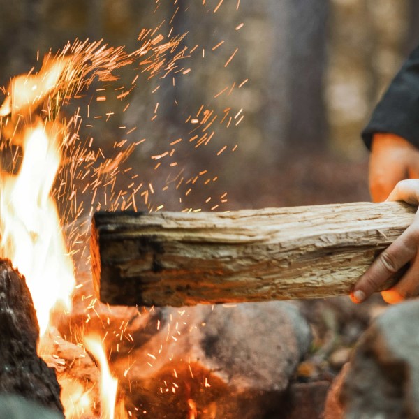 how to build a campfire